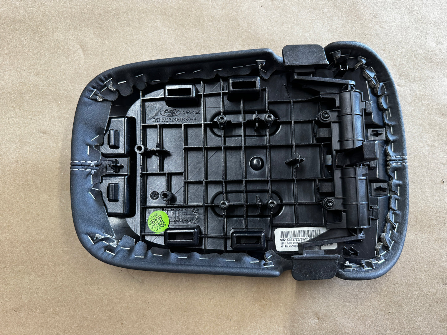 2024-2026 Ford Mustang Center Top Console Lid Armrest