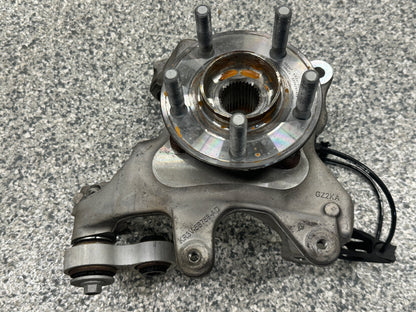 2020-2022 Ford Mustang GT500 CFTP RH Passenger Side Rear Spindle Knuckle Hub