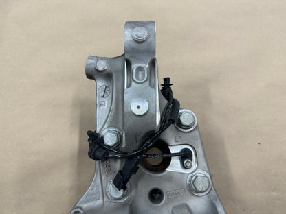 2020-2022 Ford Mustang GT500 CFTP LH Driver Side Front Spindle Knuckle Hub