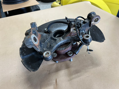 2015-2020 Ford Mustang 5.0L GT RH Passenger Side Front Spindle Knuckle Hub