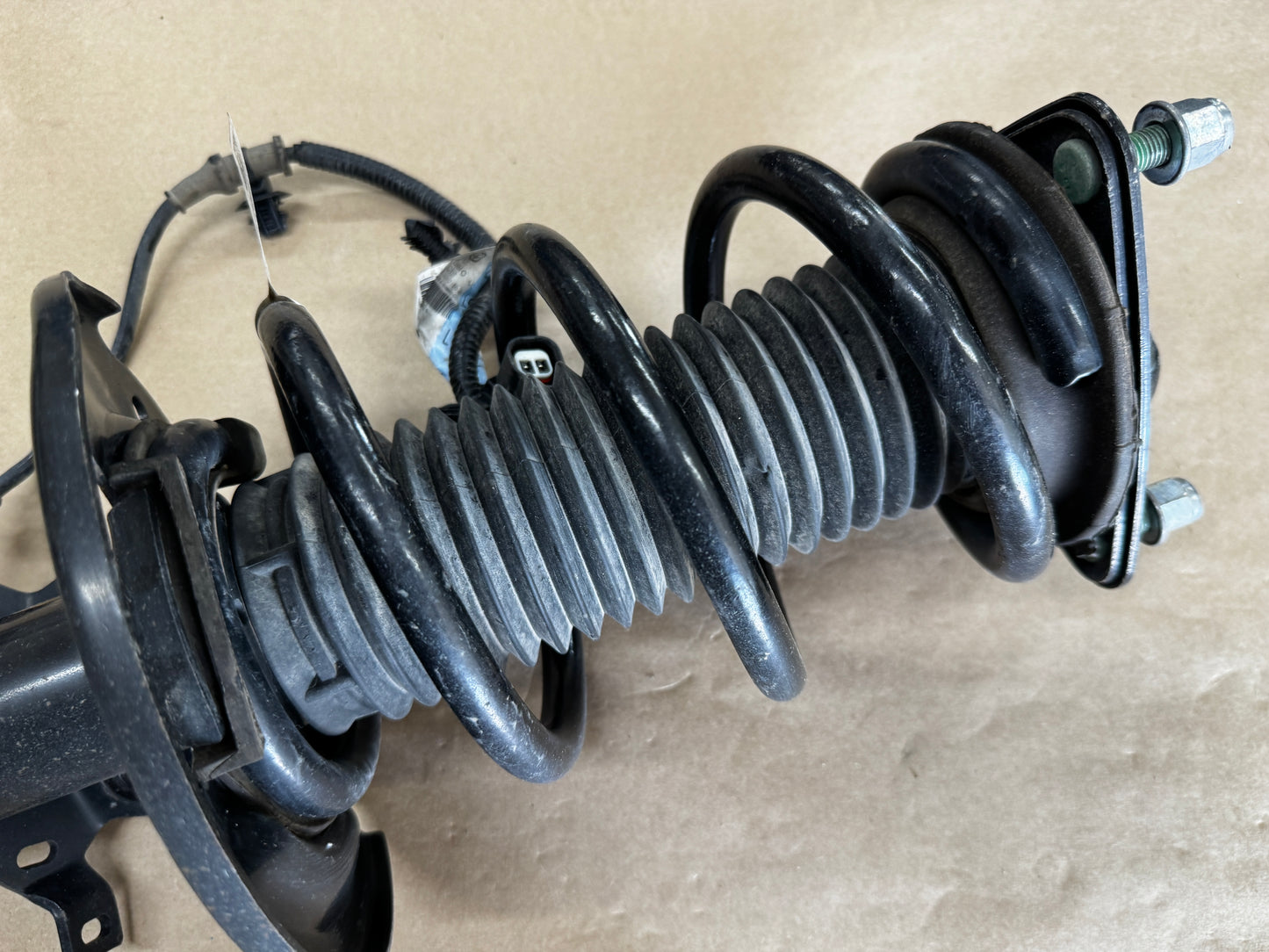 2024-2026 Mustang Dark Horse Front LH Driver MagneRide Strut Spring Assembly GT