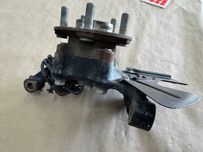 2024-2026 Mustang GT LH Driver Side Front Spindle Knuckle Hub 11k Miles