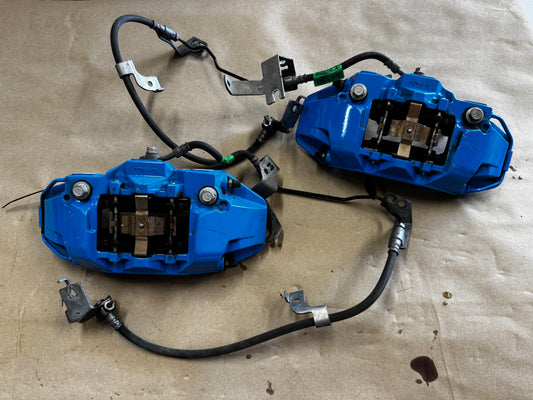 2024-2026 Ford Mustang GT Rear Brake Calipers Pair 4 Piston Brembo