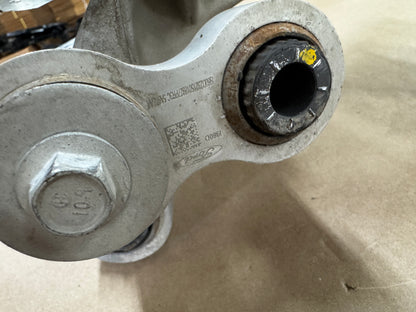 2024-2026 Ford Mustang GT RH Passenger Side Rear Spindle Knuckle Hub - OEM