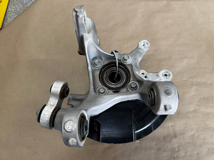 2024-2026 Ford Mustang GT RH Passenger Side Rear Spindle Knuckle Hub - OEM