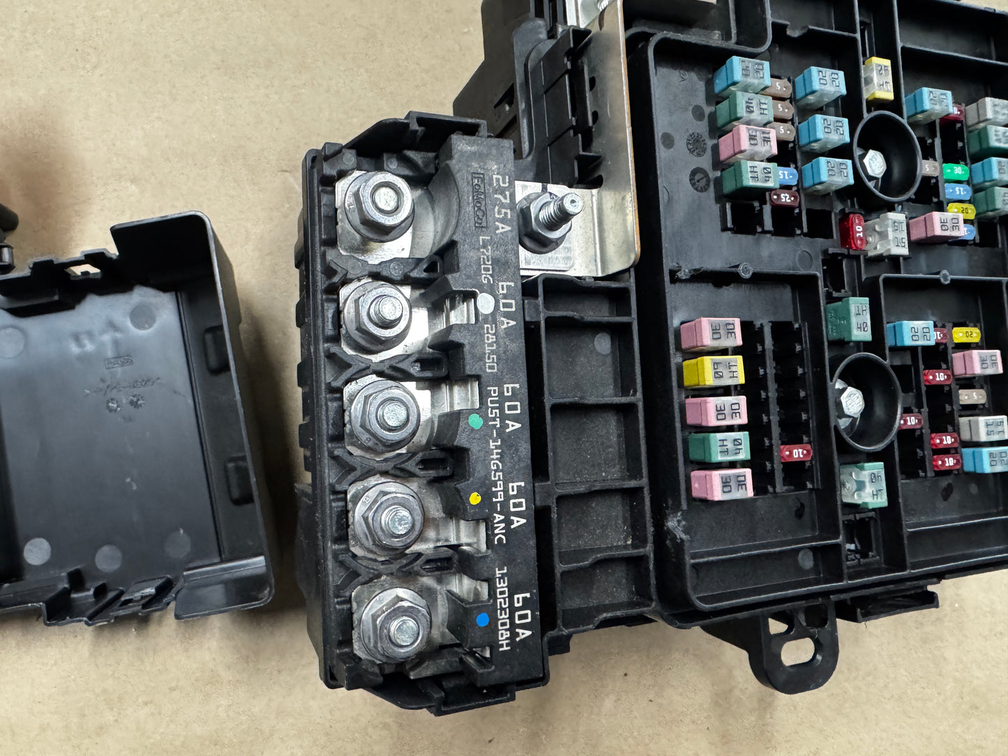 2024-2026 Ford Mustang GT Engine Bay Fuse Box Under Hood NO Damage