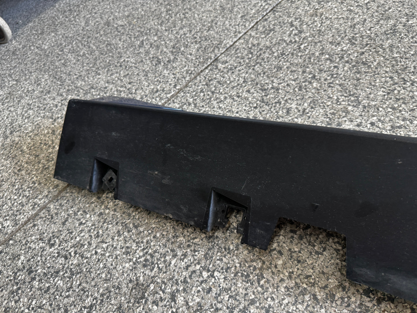 2024 Mustang GT LH Driver Side Skirt Molding B3