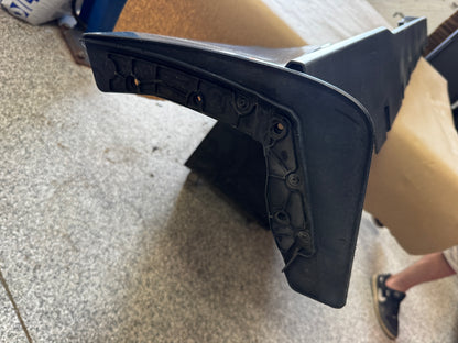 2024-2026 Ford Mustang GT RH Passenger Side Skirt Molding "K1" - OEM