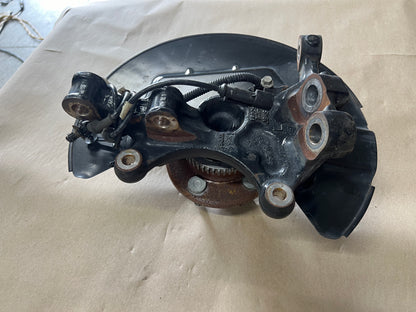 2015-2020 Ford Mustang 5.0L GT LH Driver Side Front Spindle Knuckle Hub