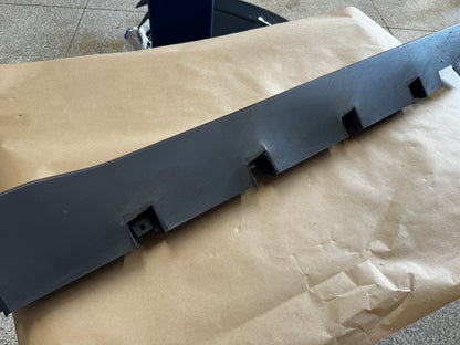 2024-2026 Ford Mustang GT RH Passenger Side Skirt Molding "K1" - OEM