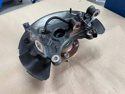 2015-2020 Ford Mustang 5.0L GT RH Passenger Side Front Spindle Knuckle Hub