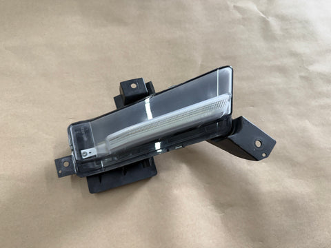 2016-2018 Chevrolet Camaro SS RH Passenger Side Fog Light "GM"