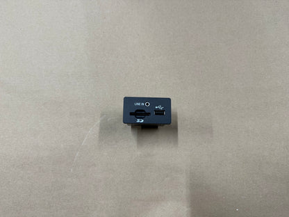 2015 Ford Mustang GT Ecoboost USB Port OEM 15-17