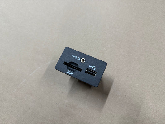 2015 Ford Mustang GT Ecoboost USB Port OEM 15-17