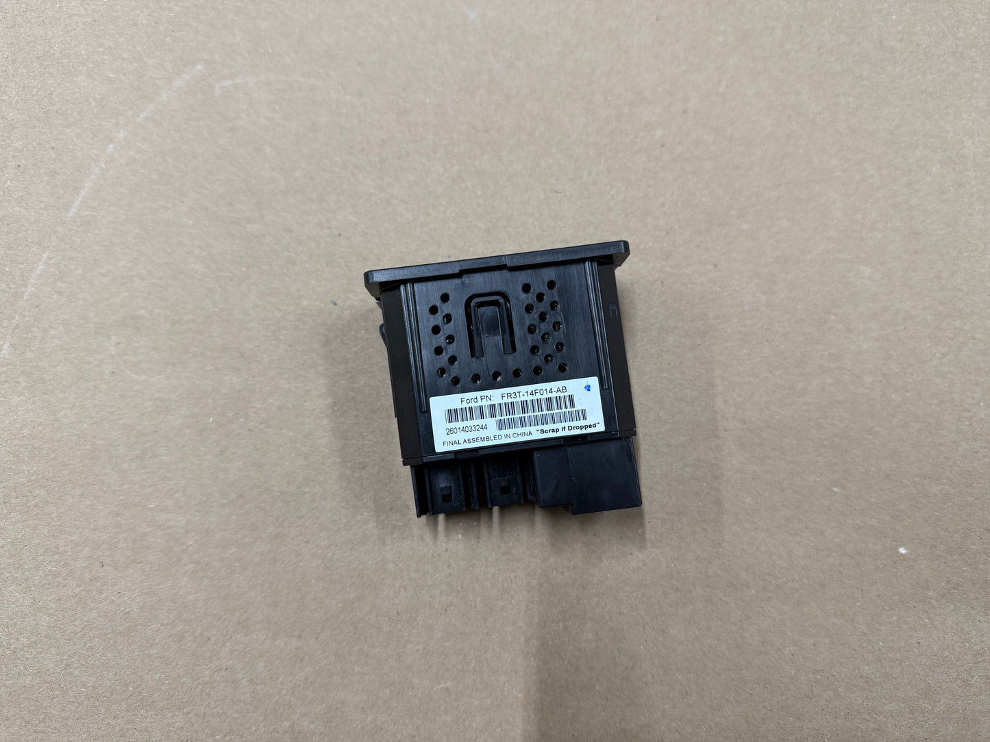2015 Ford Mustang GT Ecoboost USB Port OEM 15-17