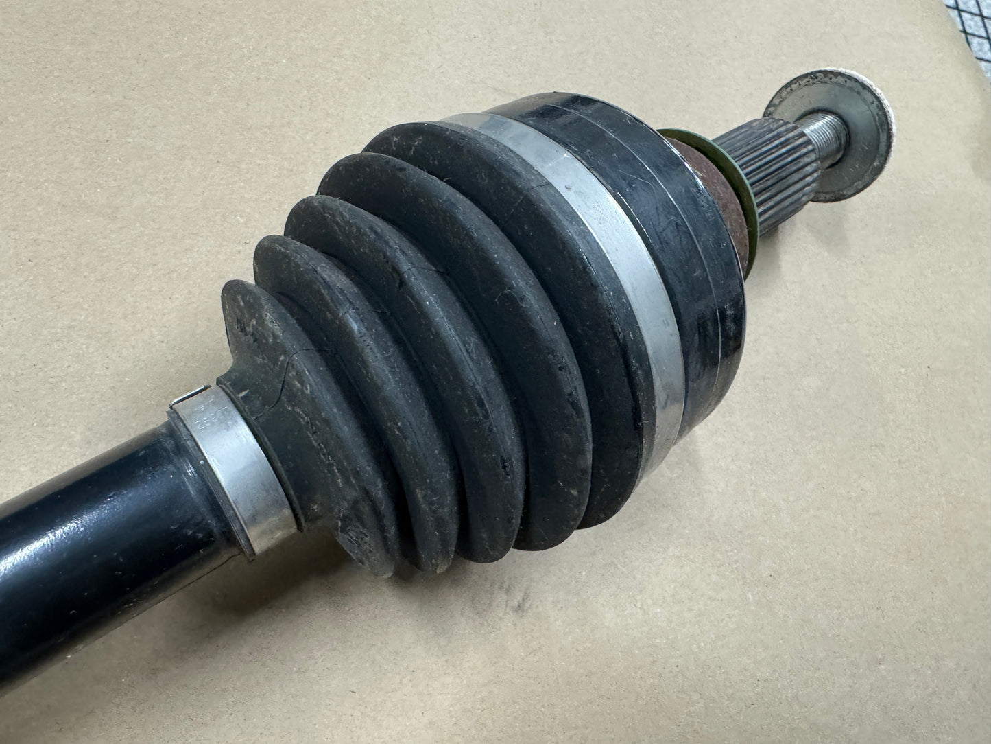 2020-2022 Mustang Shelby GT500 RH Passenger Side Rear Axle Half Shaft IRS 138