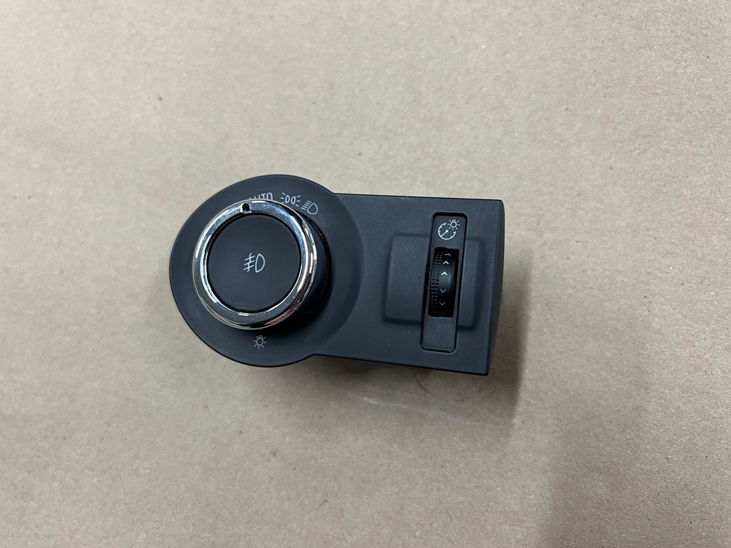 2010-2015 Chevrolet Camaro SS Headlight Switch