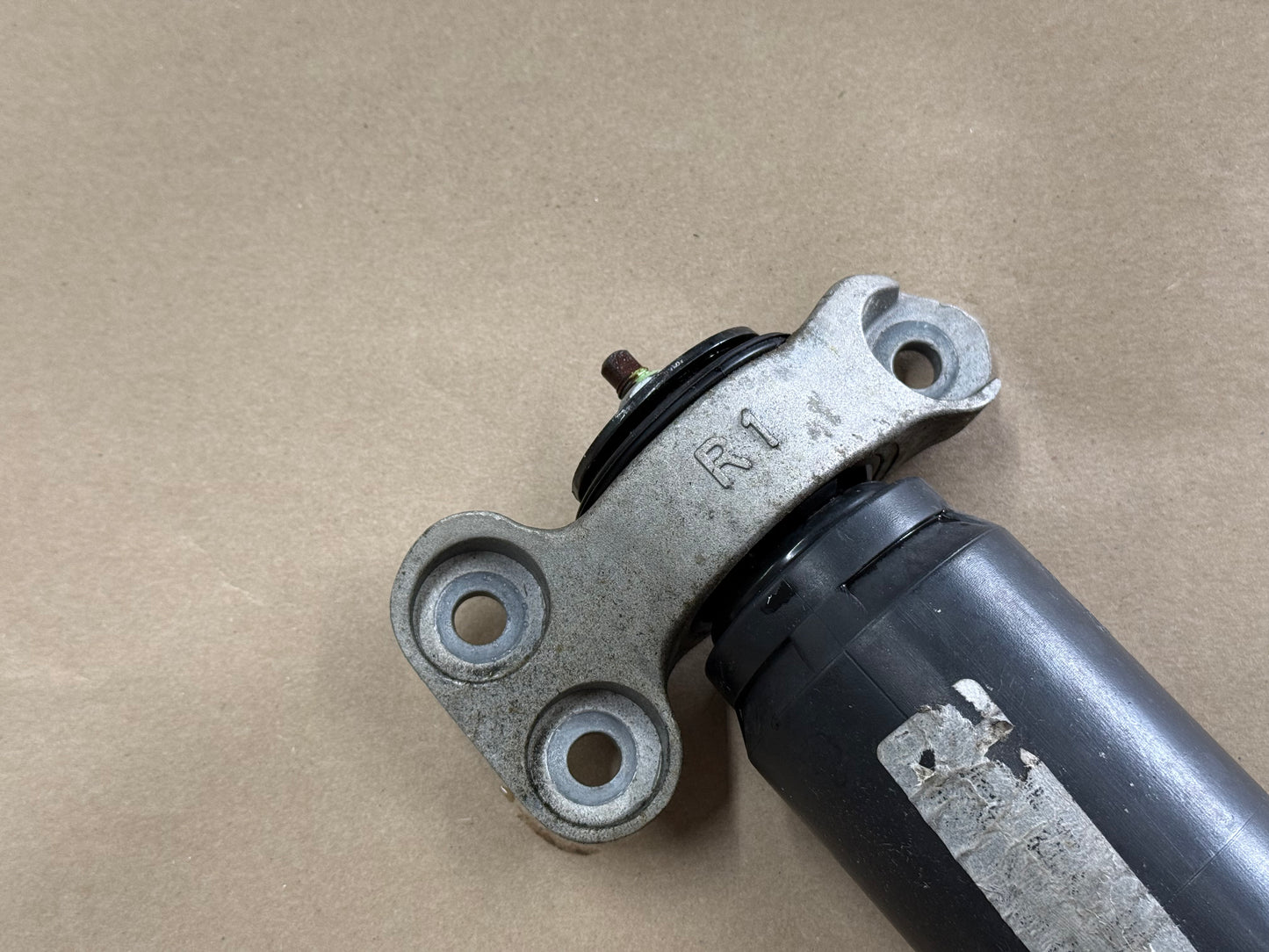 2016-2023 Chevrolet Camaro SS RH Passenger Side Rear Shock
