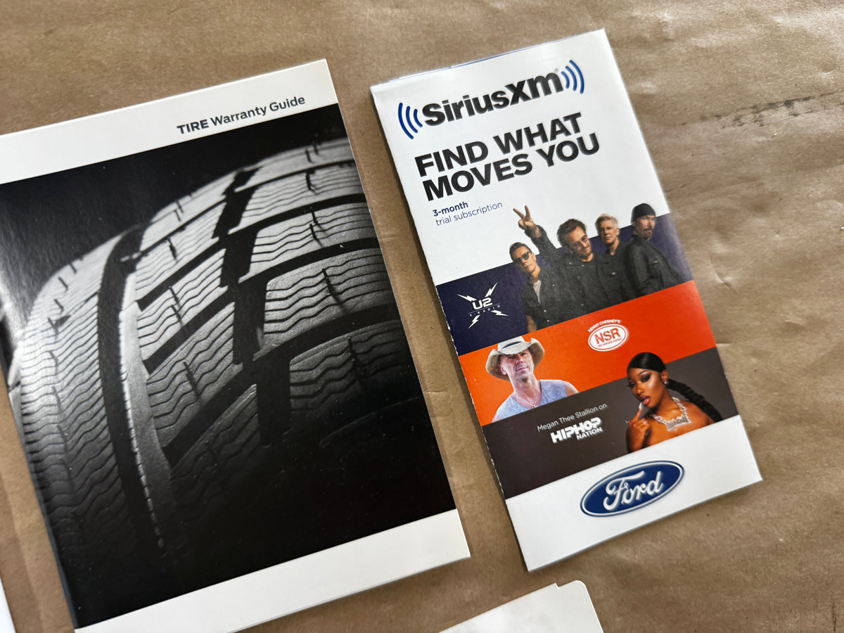 2021 Ford Mustang GT Owners Manual And Literature w/Cover - OEM