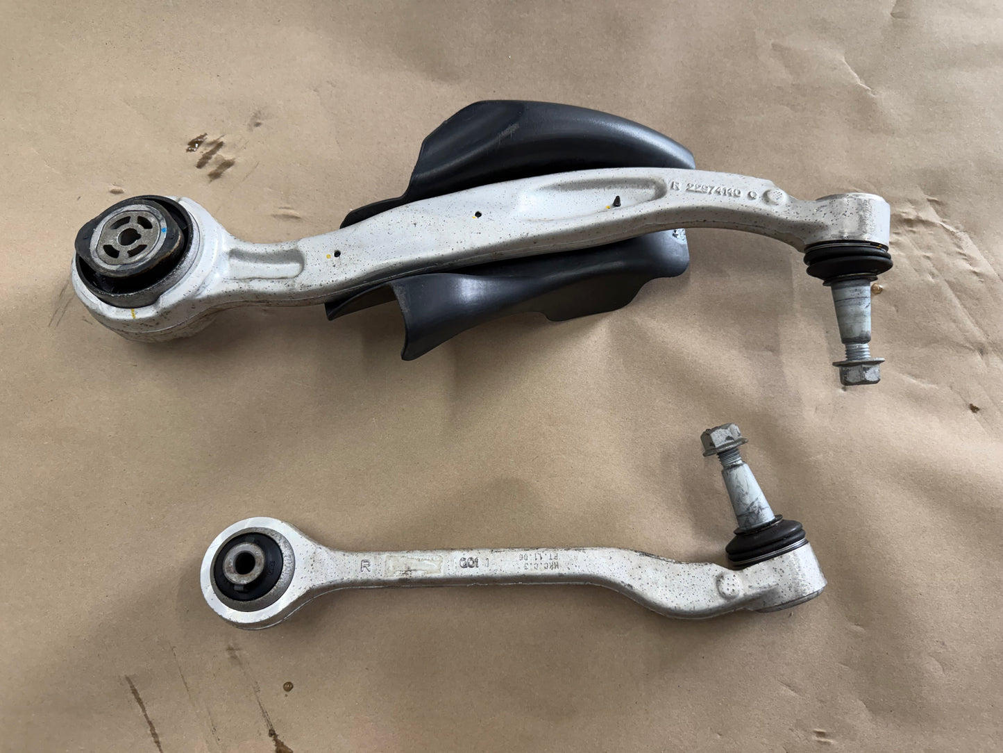 2016-2023 Chevrolet Camaro SS RH Passenger Side Front Control Arms