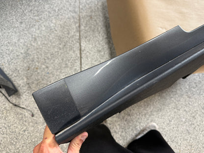 2015-2023 Mustang GT V6 LH Side Skirt Molding Driver Side "J7"