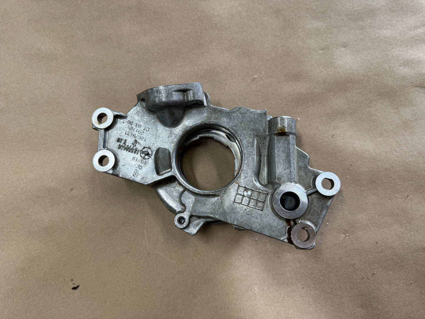 2010-2015 Chevrolet Camaro SS 6.2L V8 Oil Pump "USED"