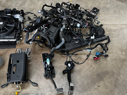 2022 Mustang 5.0 Coyote Gen 3 Engine Drivetrain 10R80 Automatic Auto 15k mi