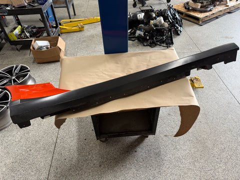 2016-2018 Chevrolet Camaro RH Side Skirt Molding Passenger Side "Orange"