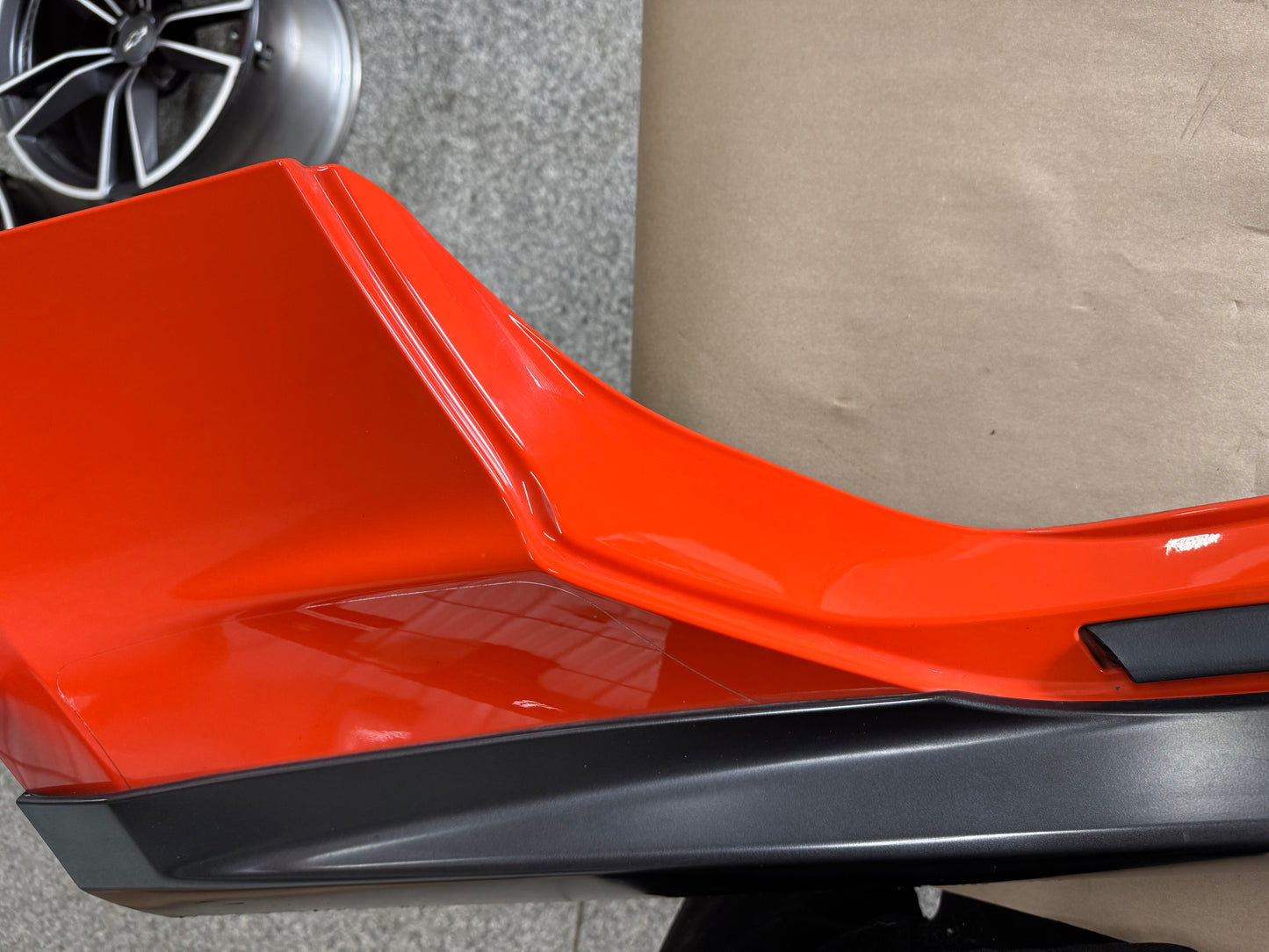 2016-2018 Chevrolet Camaro RH Side Skirt Molding Passenger Side "Orange"