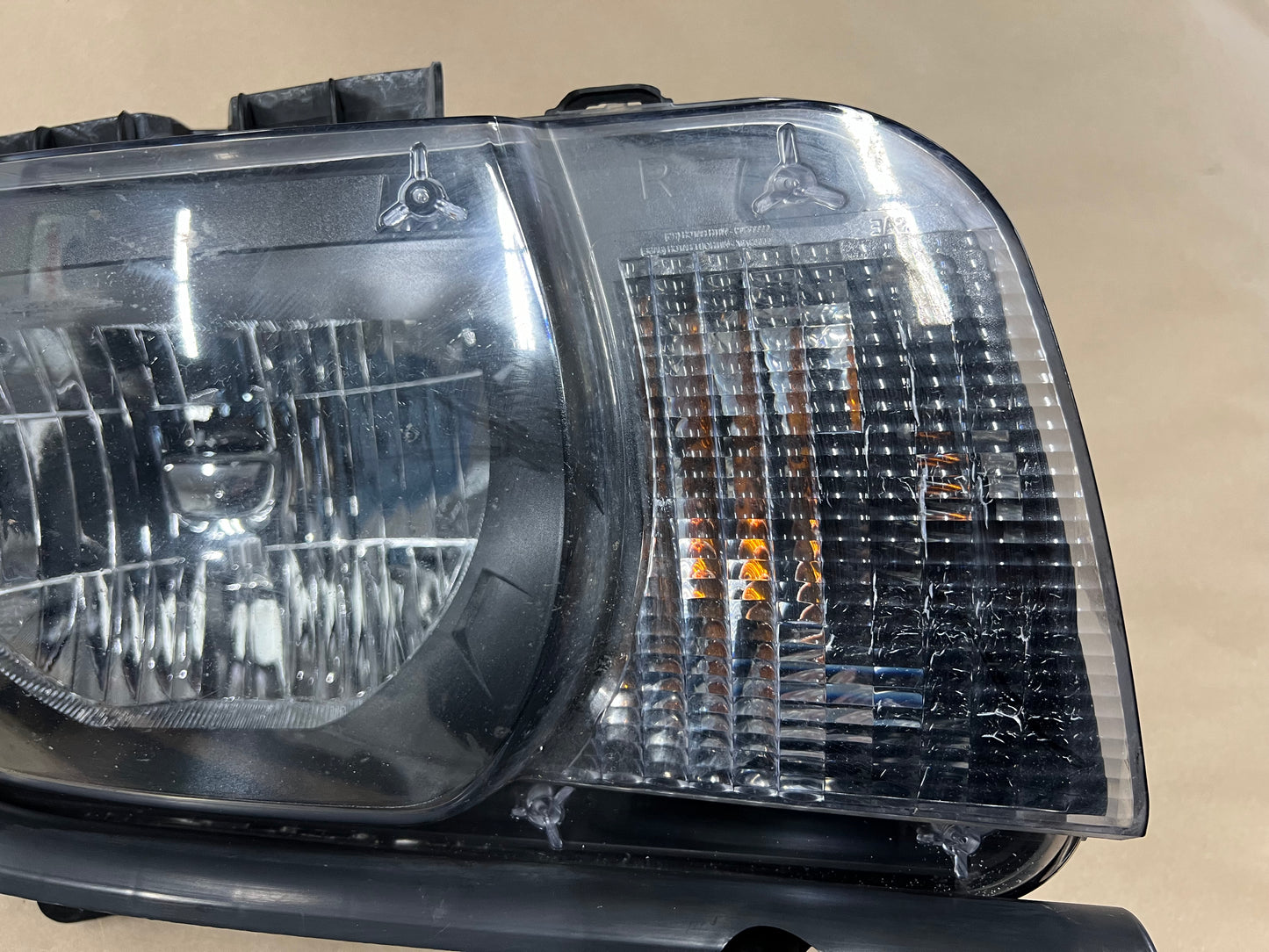 2010-2013 Chevrolet Camaro RH Passenger Side Headlight Halogen