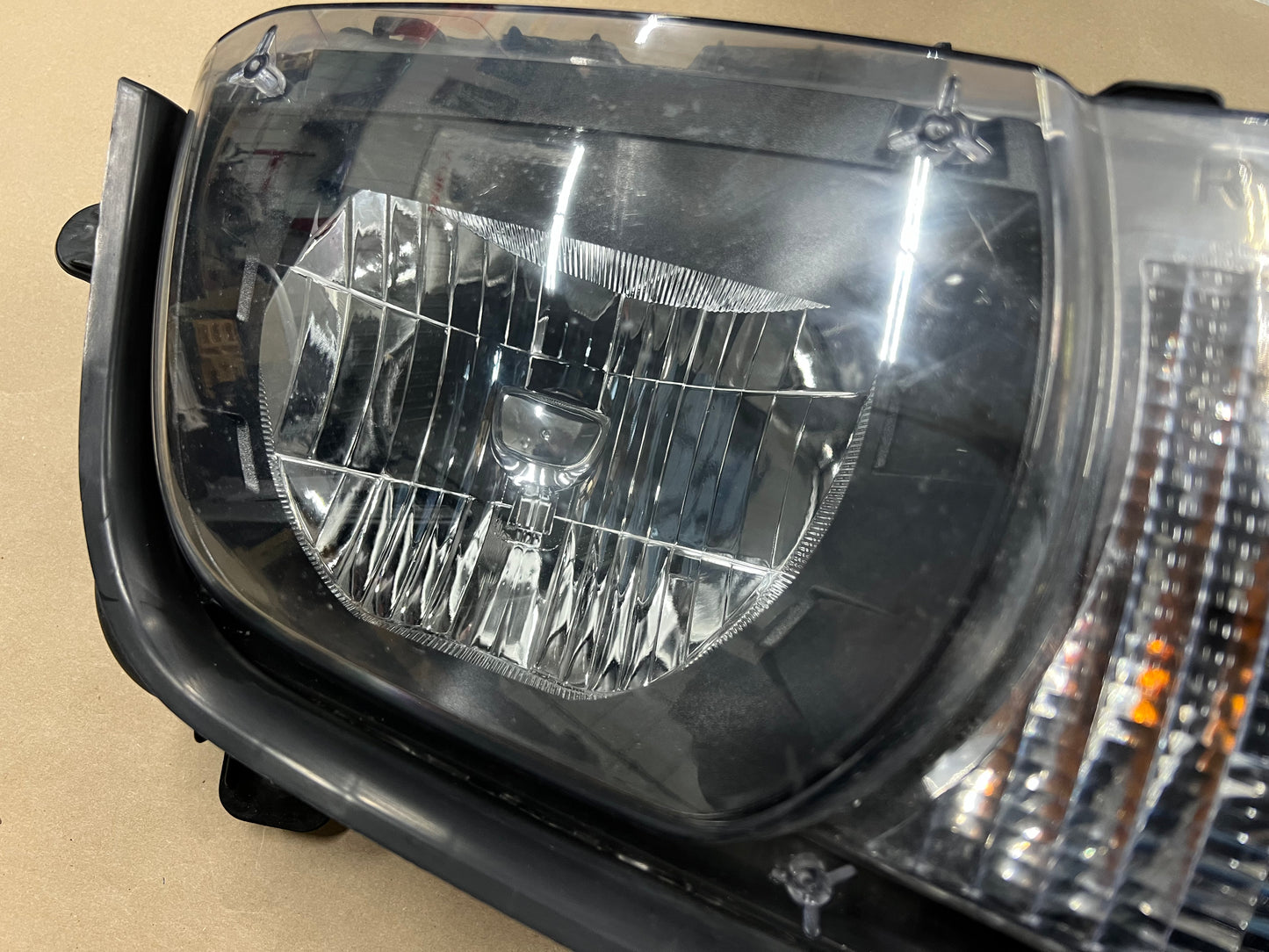 2010-2013 Chevrolet Camaro RH Passenger Side Headlight Halogen