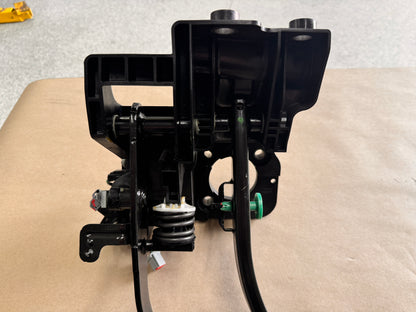2024 Ford Mustang GT Manual Clutch Brake Pedal Assembly Accelerator Pedals