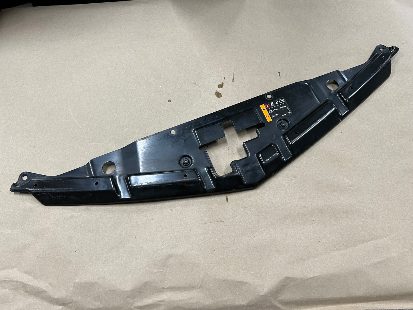 2010-2015 Chevrolet Camaro SS Radiator Support Cover GM