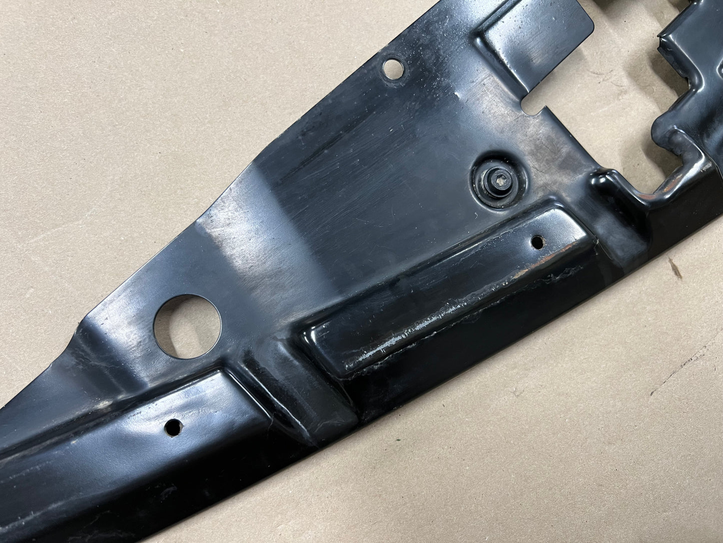 2010-2015 Chevrolet Camaro SS Radiator Support Cover GM