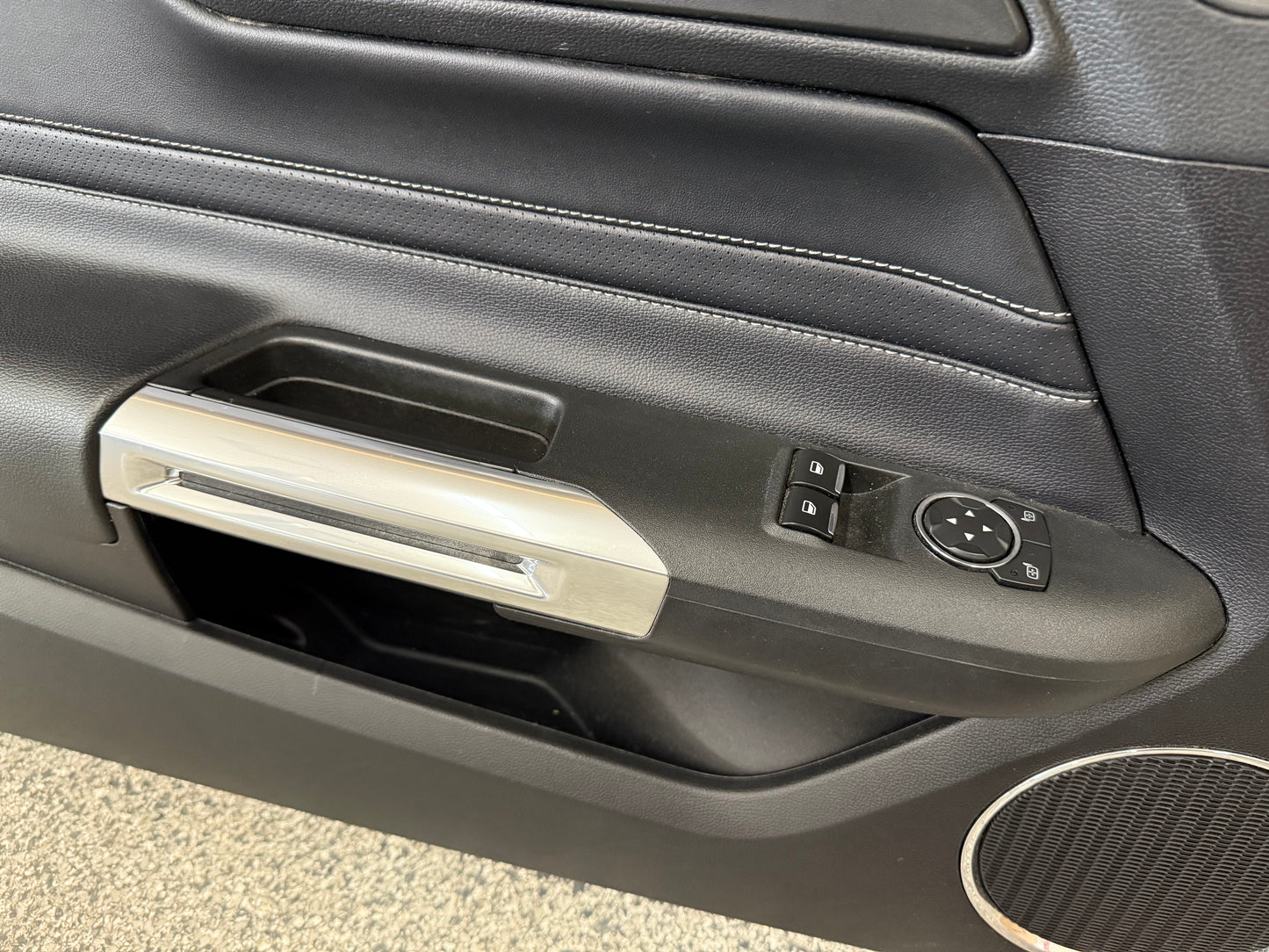 2018-2023 Ford Mustang GT LH Driver Leather Insert Door Panel Grey Stitching