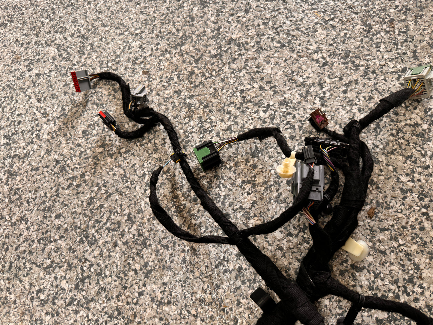 2024 Ford Mustang GT 5.0 Dash Wiring Harness PR3T-14401-KE - OEM