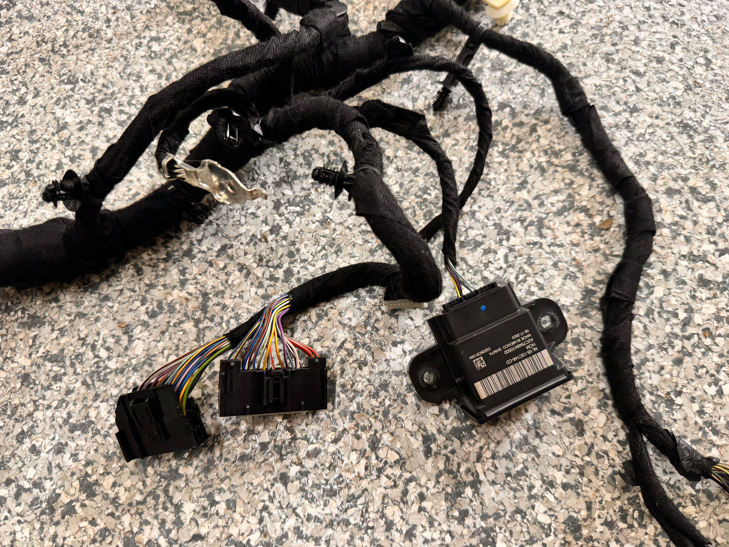 2024 Ford Mustang GT 5.0 Dash Wiring Harness PR3T-14401-KE - OEM
