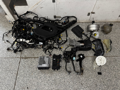 2020 Mustang 5.0 Coyote Gen 3 Engine Drivetrain MT-82 Roush SC Supercharged 11k