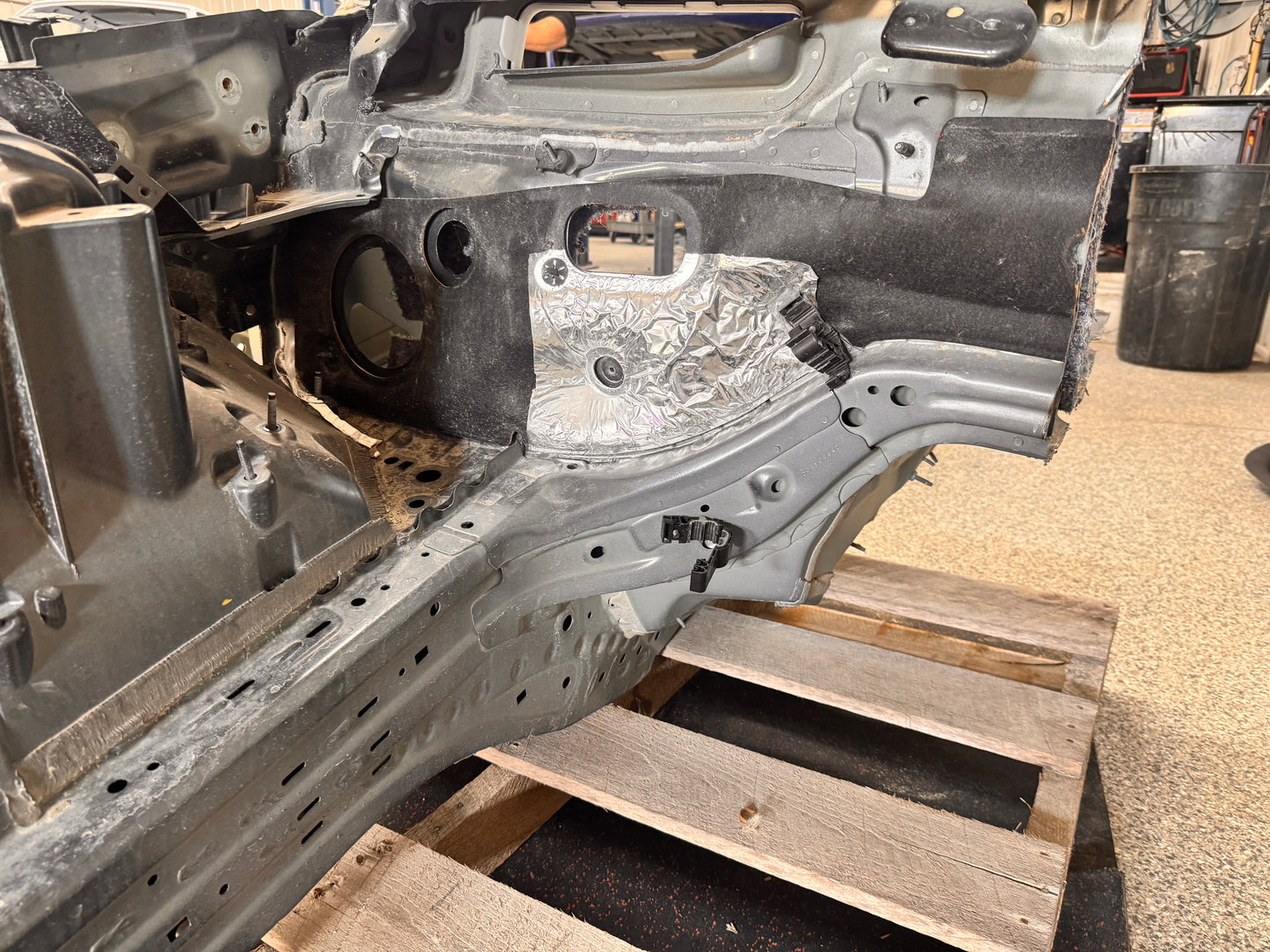 2016-2023 Camaro SS ZL1 RH Passenger Frame Rail Strut Tower Apron