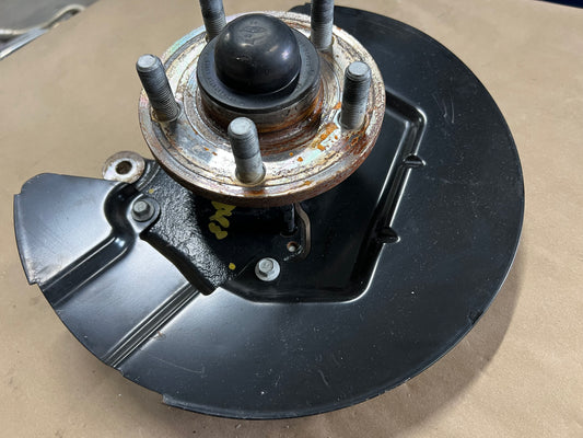 2015-2020 Ford Mustang 5.0L GT RH Passenger Side Front Spindle Knuckle Hub - OEM