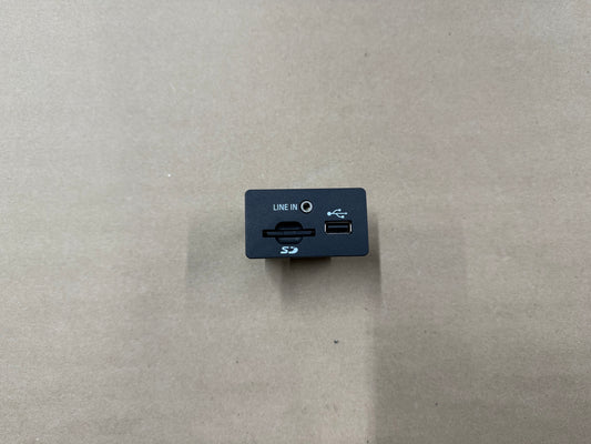 2015 Ford Mustang GT Ecoboost USB Port OEM 15-17