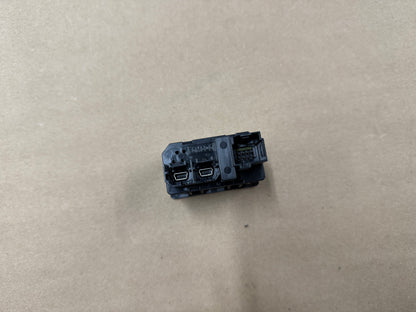 2015 Ford Mustang GT Ecoboost USB Port OEM 15-17