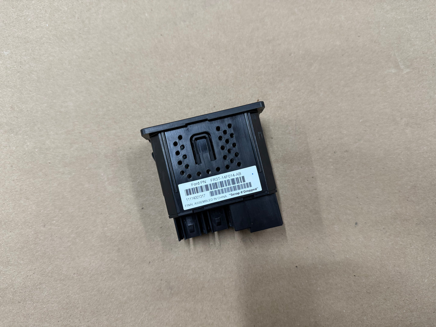 2015 Ford Mustang GT Ecoboost USB Port OEM 15-17