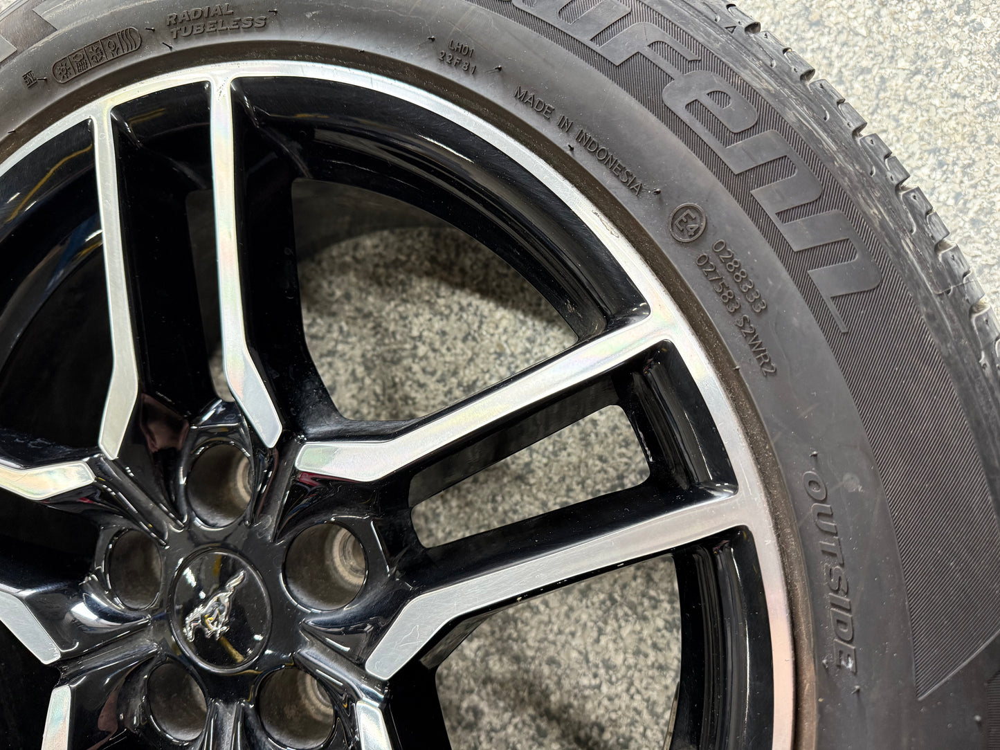 2018-2023 Ford Mustang GT 5.0 18x8" Wheel Rim Laufenn 235/50/18