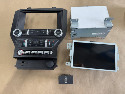 2022 Ford Mustang GT Touch Screen, Face Plate, Radio, Module USB Port