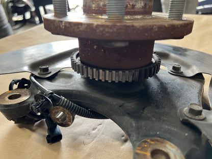 2015-2020 Ford Mustang 5.0L GT RH Passenger Side Front Spindle Knuckle Hub