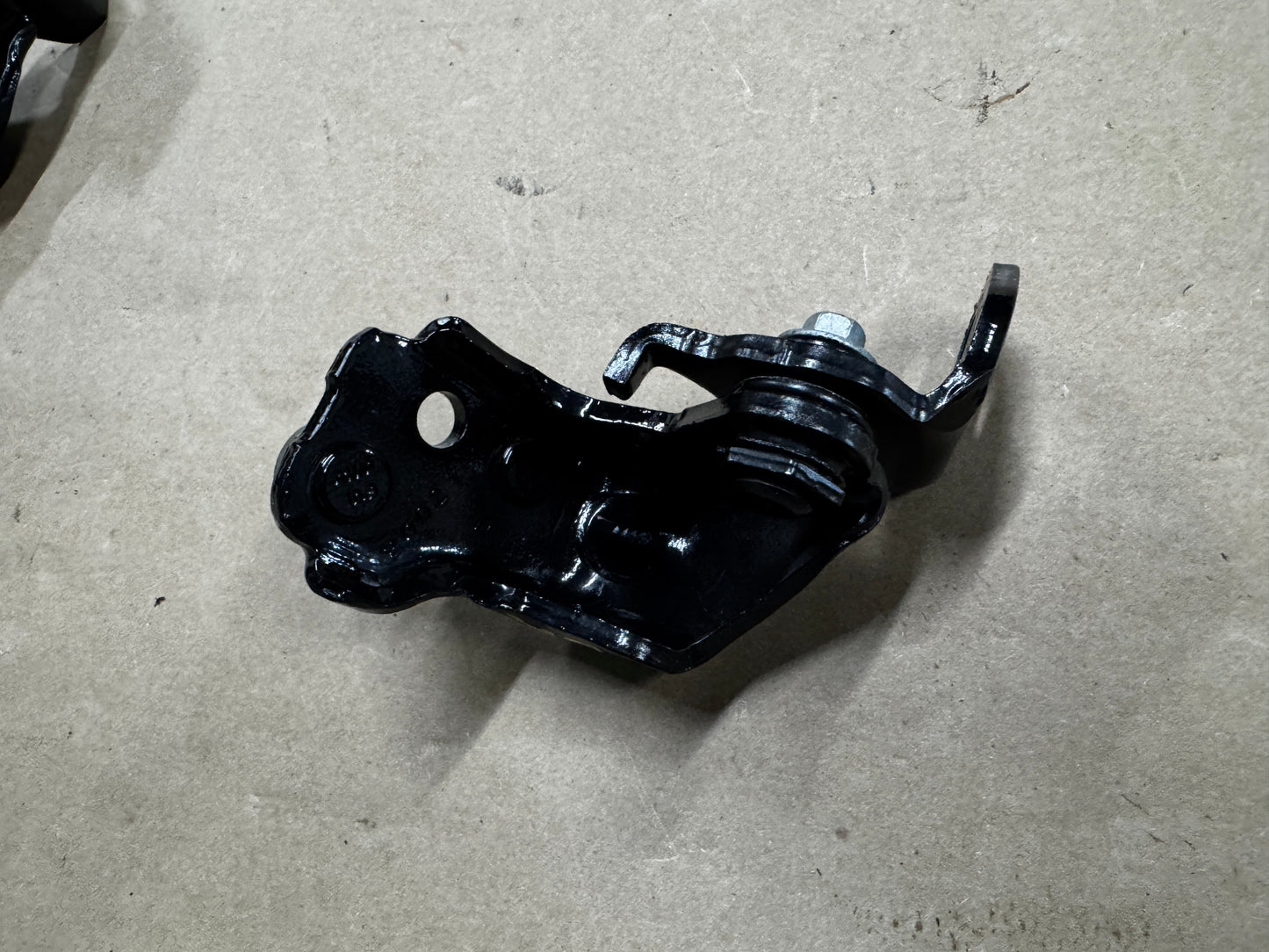 2017-2022 Ford F-250 F-350 Door Hinges LH Driver Rear Upper Lower UM