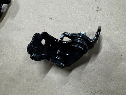 2017-2022 Ford F-250 F-350 Door Hinges LH Driver Rear Upper Lower UM