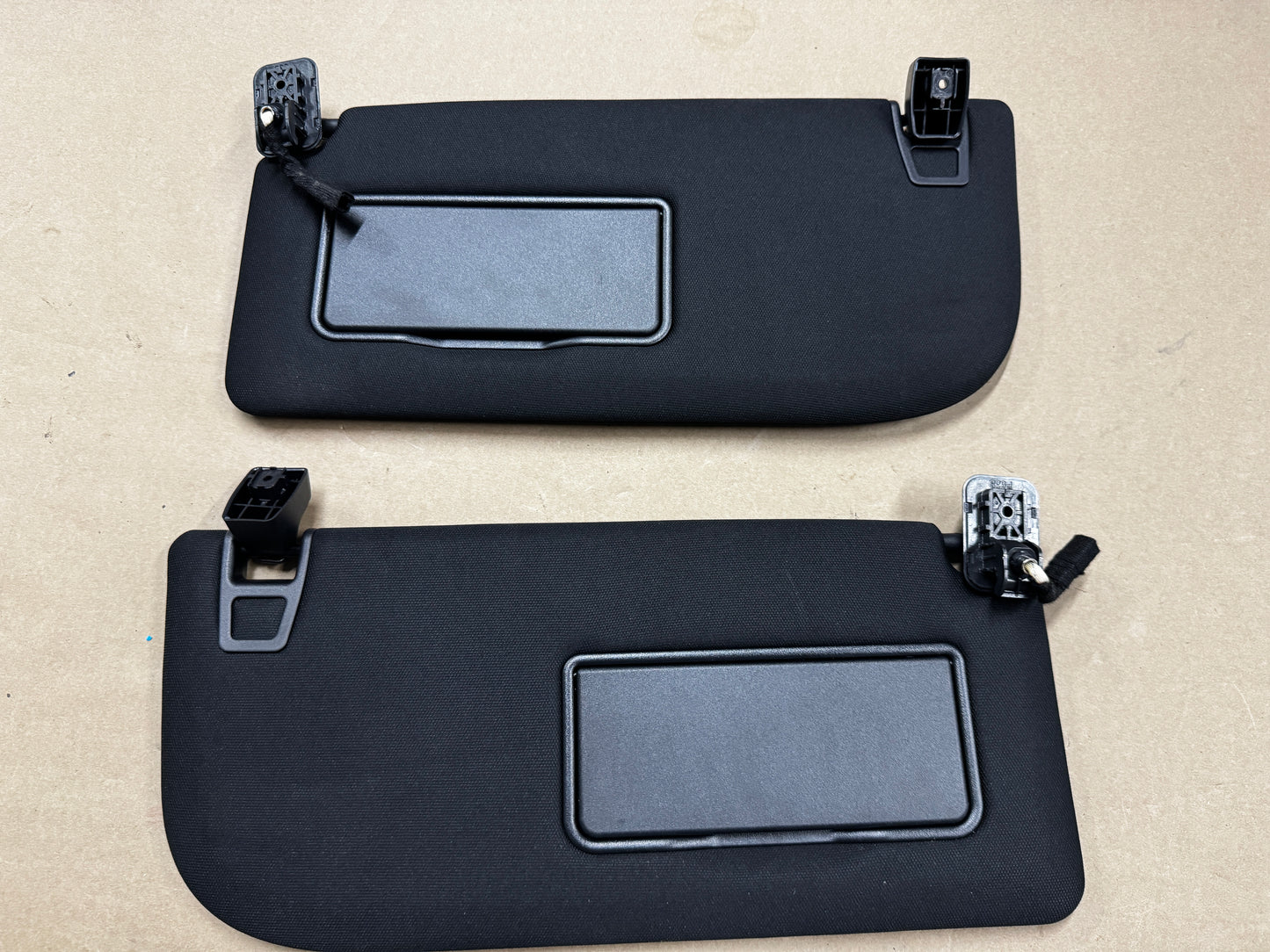 2017-2022 Ford F-250 Super Duty Sun Visors Pair "Black" Homelink