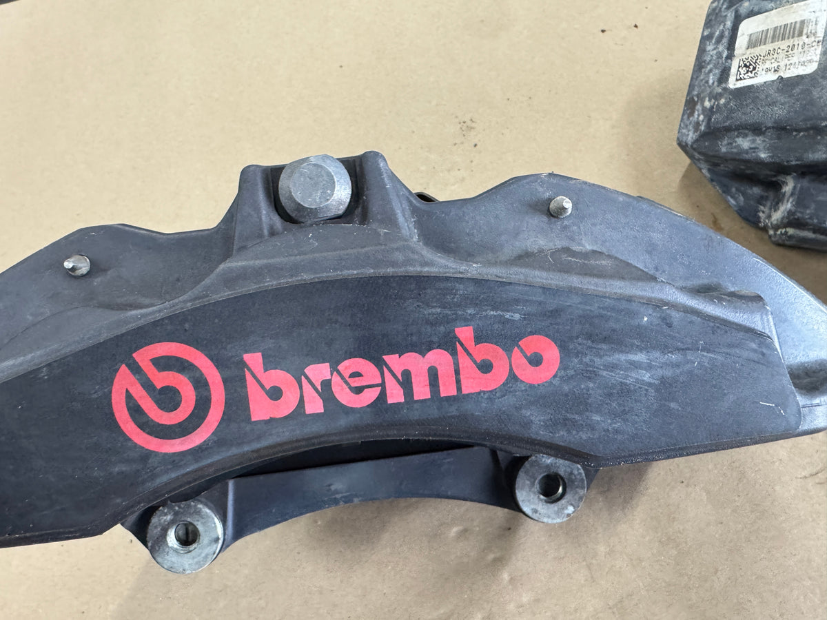 2015-2023 Ford Mustang GT Front 6 Piston BREMBO Brake Calipers - OEM
